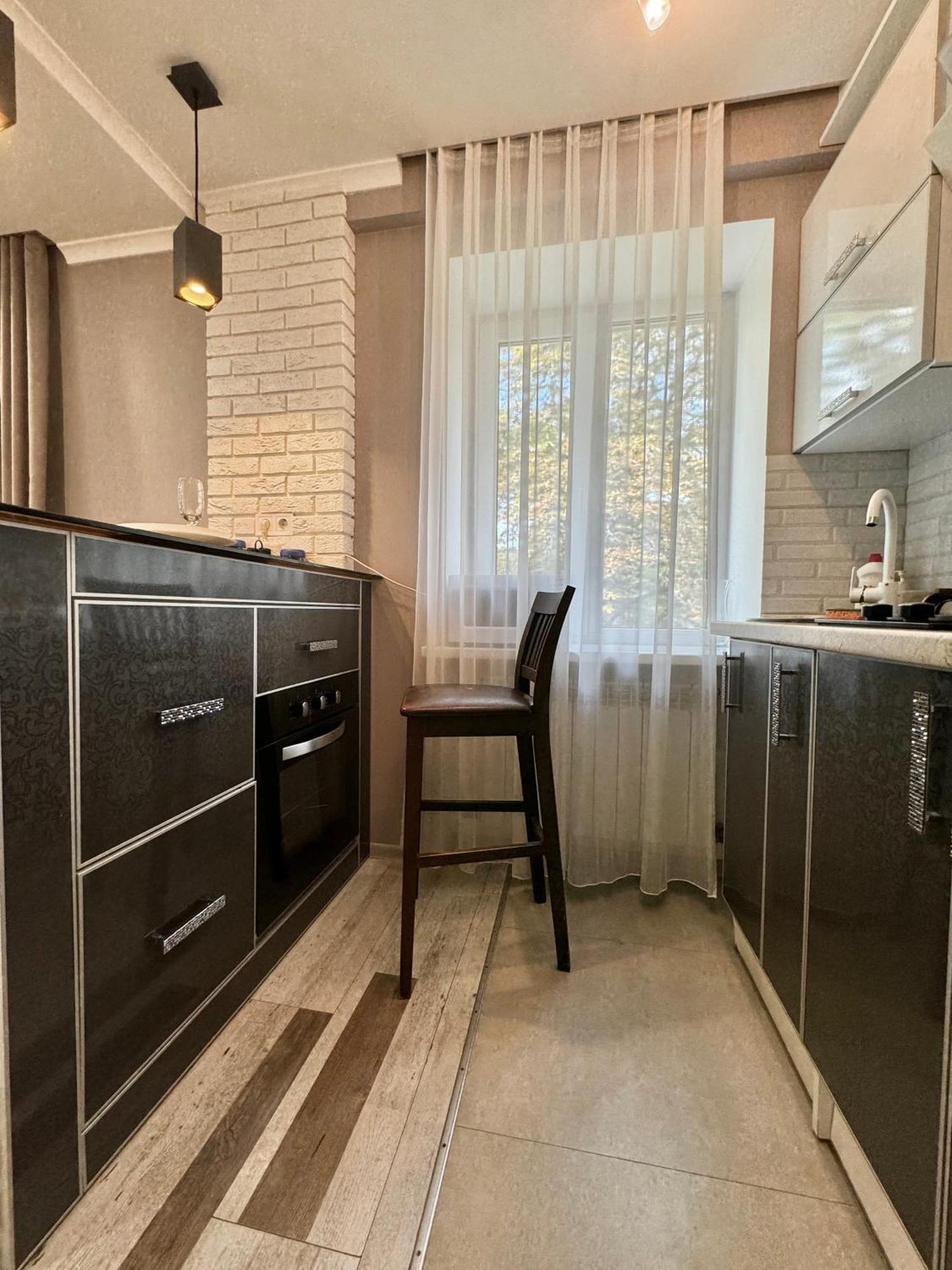 Apartpoltava Розкішна Студія З Кутовою Ванною, 1-Й Будинок Біля Корпусного Парку, Панорамний Балкон ภายนอก รูปภาพ